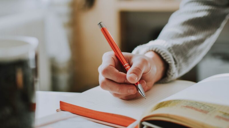 Study Tips: How to Stay Focused While Studying at Home