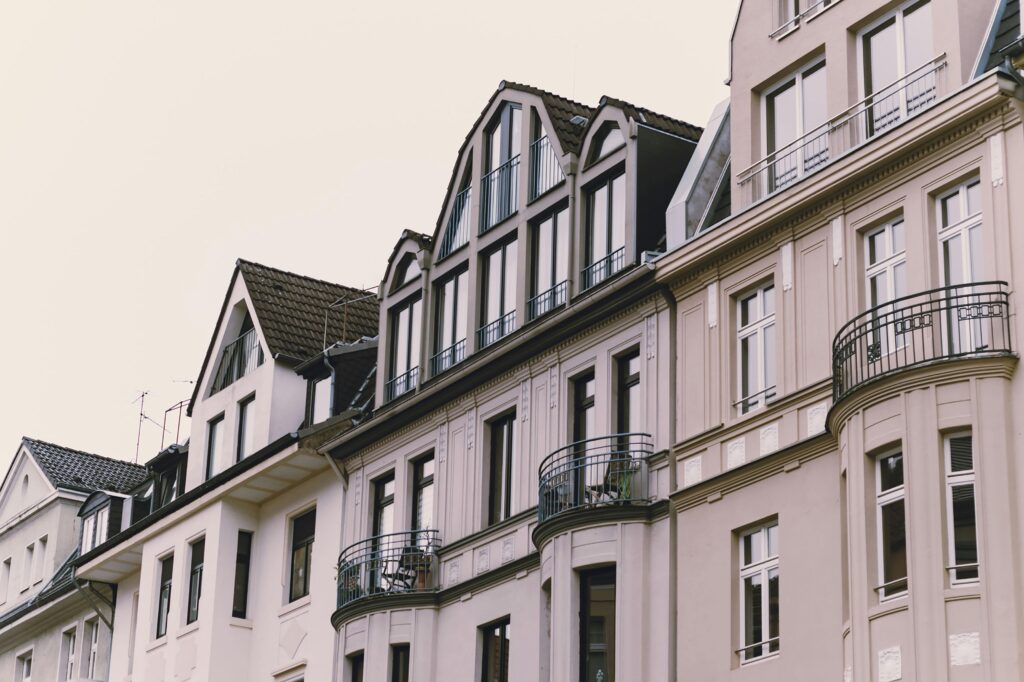 Real Estate Invest: Choosing the Right Apartment for Your Budget