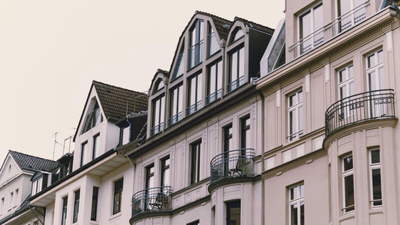 Real Estate Invest: Choosing the Right Apartment for Your Budget